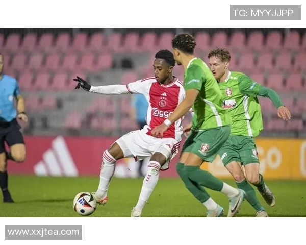 特温特与多德勒支魔方激战正酣谁能在这场较量中脱颖而出 特温特与多德勒支魔方激战正酣谁能在这场较量中脱颖而出