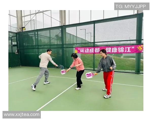 成都网球队的蜕变与成长：一段网球精神与团队奋斗的真实记录