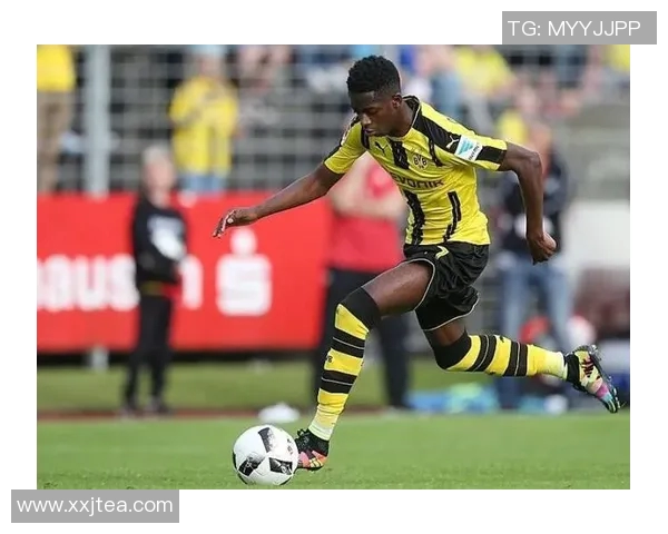 穆夏拉：从天才少年到足坛新星的崛起与未来展望